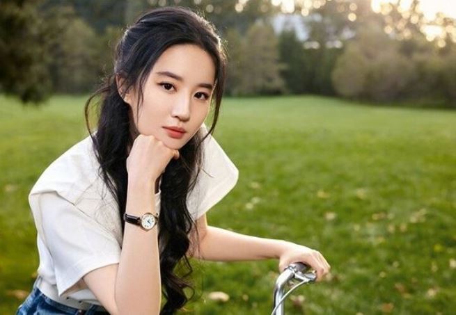 4 tuổi tài không đợi tuổi, biết nhìn xa trông rộng, thăng quan tiến chức dễ như trở bàn tay