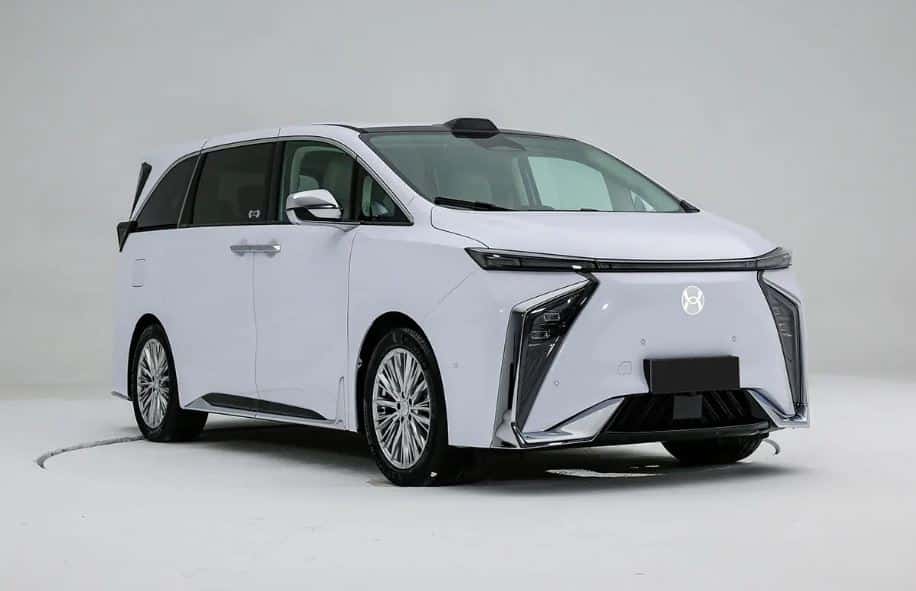 MPV điện trang bị công nghệ ‘tận răng’, sạc 5 phút đi được 200 km