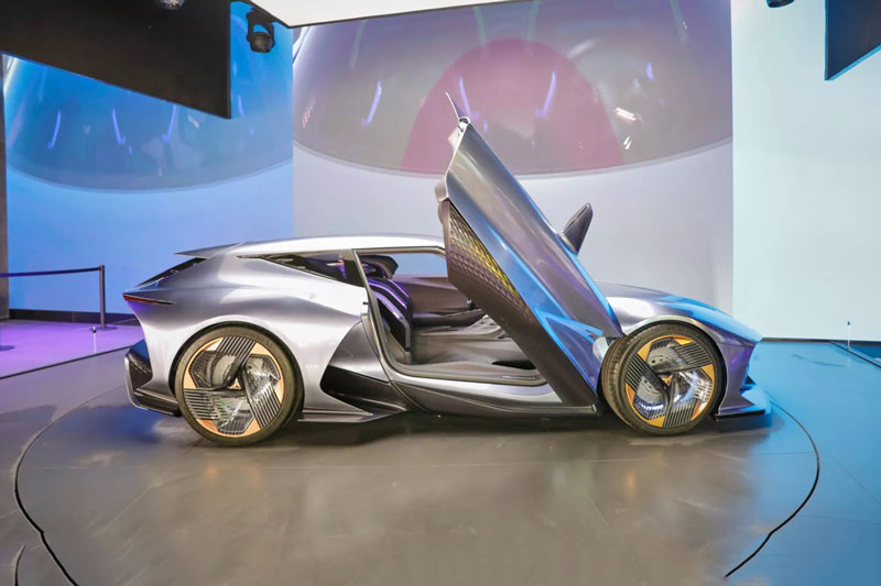 Ngắm ý tưởng thiết kế xe hơi đẹp như phim khoa học viễn tưởng