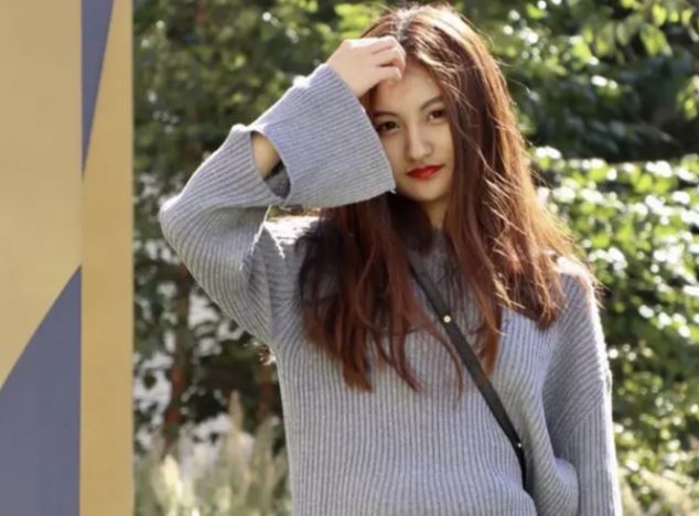 Sao nhí bị chê là "tiên nữ xấu xí", sốc đến mức phải đi du học: Cuộc đời giờ thay đổi 180 độ