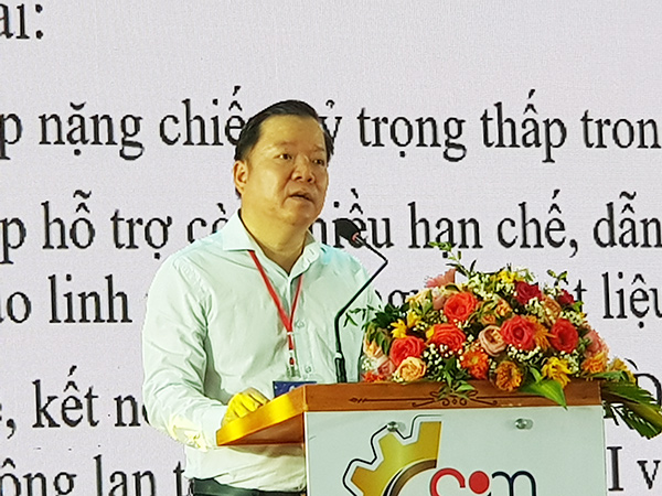 Ông Phạm Tuấn Anh, Phó Cục trưởng Cục Công nghiệp (Bộ Công Thương) nêu lên những "điểm nghẽn" then chốt làm hạn chế phát triển công nghiệp hỗ trợ, chế biến chế tạo của nước ta hiện nay.