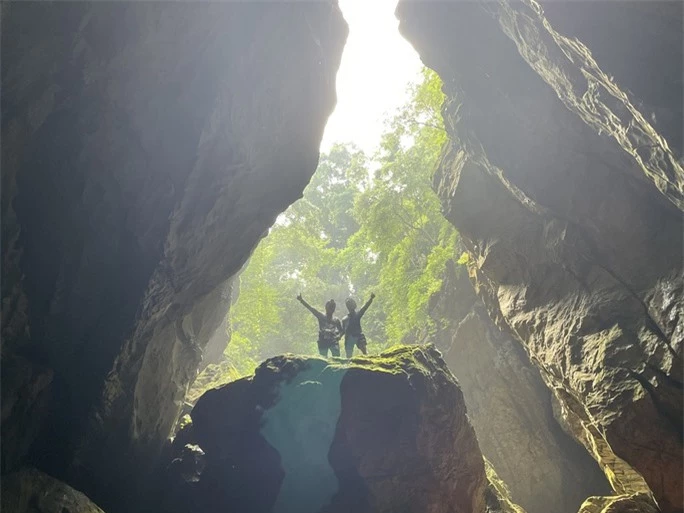 Cận cảnh vẻ đẹp mê hồn của hang Sơn Nữ vừa phát hiện ở Quảng Bình - Ảnh 15.