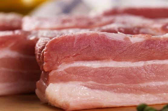 Thịt lợn có 5 dấu hiệu này thì rẻ mấy cũng không nên mua để tránh “rước bệnh vào người”