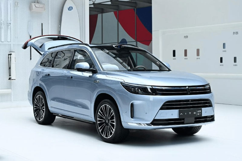 
SUV điện của Huawei "gây sốt" với lượng đơn hàng khủng sau chưa đầy 2 ngày ra mắt