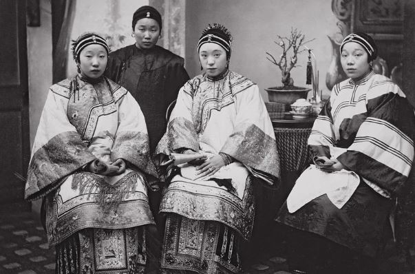 Loạt ảnh hiếm "người trong muôn nghề" thời nhà Thanh qua ống kính nhiếp ảnh gia người Anh