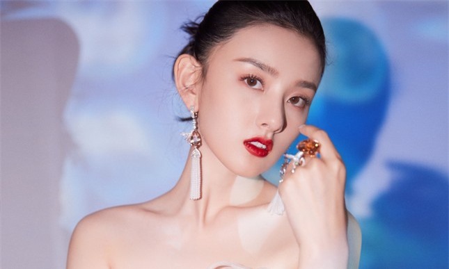 Tống Tổ Nhi sụp đổ sự nghiệp ở tuổi 25, nhiều nghệ sĩ vạ lây ảnh 5