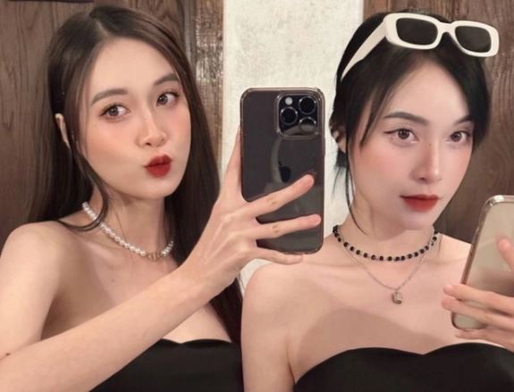 Chiêm ngưỡng nhan sắc của cặp mỹ nhân sinh đôi: Thừa hưởng gen cực phẩm từ gia đình, danh tính anh cả gây bất ngờ