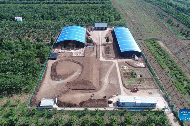 Giật mình với hài cốt khổng lồ trong lăng mộ Trung Quốc 2.100 năm