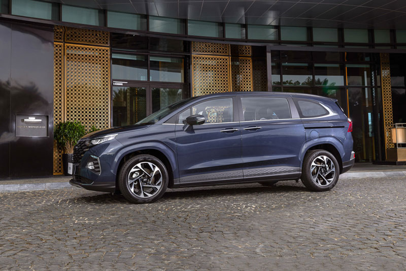 ‘Soi’ xe MPV Hyundai Custin giá từ 850 triệu đồng tại Việt Nam