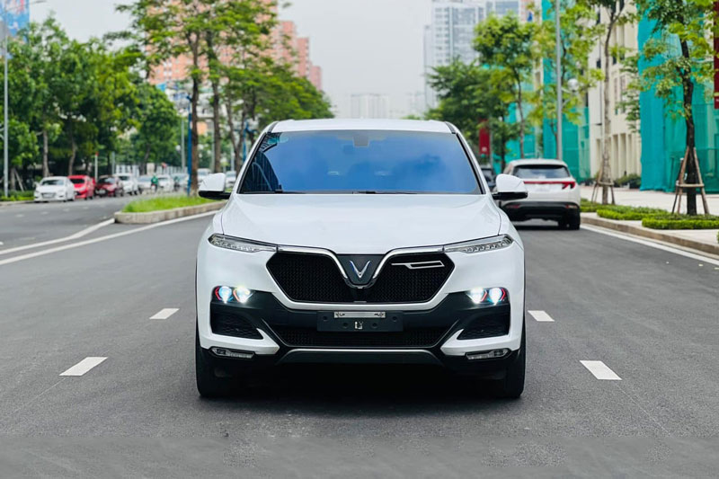 Ngỡ ngàng mức giá chào bán của VinFast Lux SA2.0 chỉ sau 1 năm lăn bánh