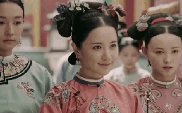 Thời xưa trong cung không có chợ, các phi tần tiêu tiền hàng tháng ở đâu?