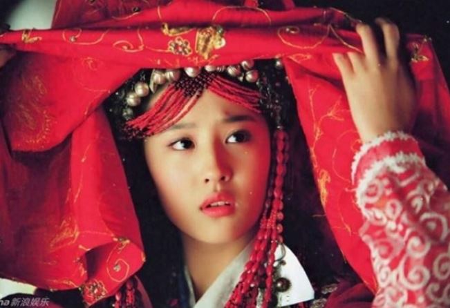 Mỹ nhân bị đuổi khỏi cung quyết cưới tên ăn mày chỉ gặp 1 lần, ai ngờ sau này lại được làm hoàng hậu