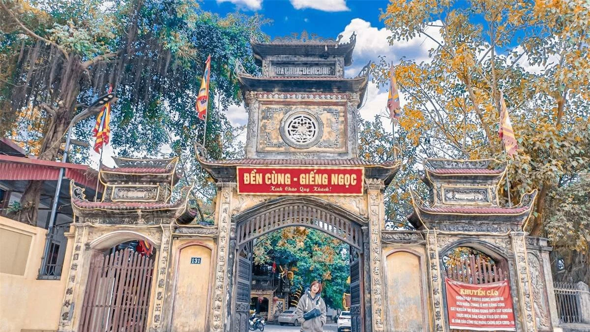 Đền Cùng - Giếng Ngọc (Ảnh F.B.)