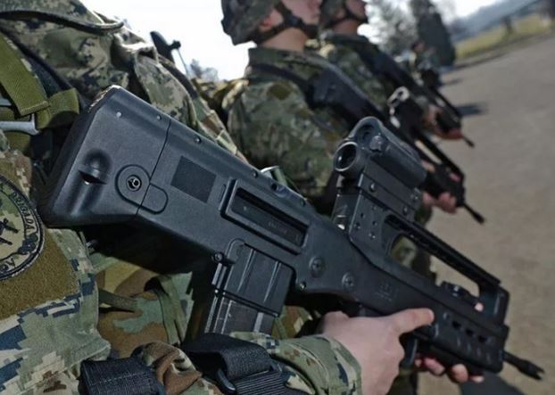 Súng trường tấn công VHS-D2 của Croatia