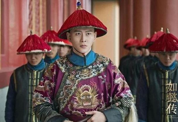 Hầu hạ trong cung cả đêm, thái giám cuối cùng của nhà Thanh tiết lộ: Nhất định phải có một thứ trong giày