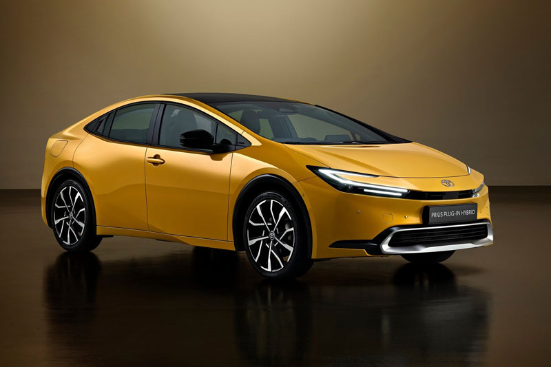 Toyota bám sát Ford về doanh số xe tại Mỹ