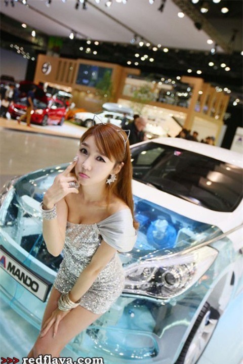 Mỹ nhân Hàn khoe sắc bên xế lạ ảnh 1