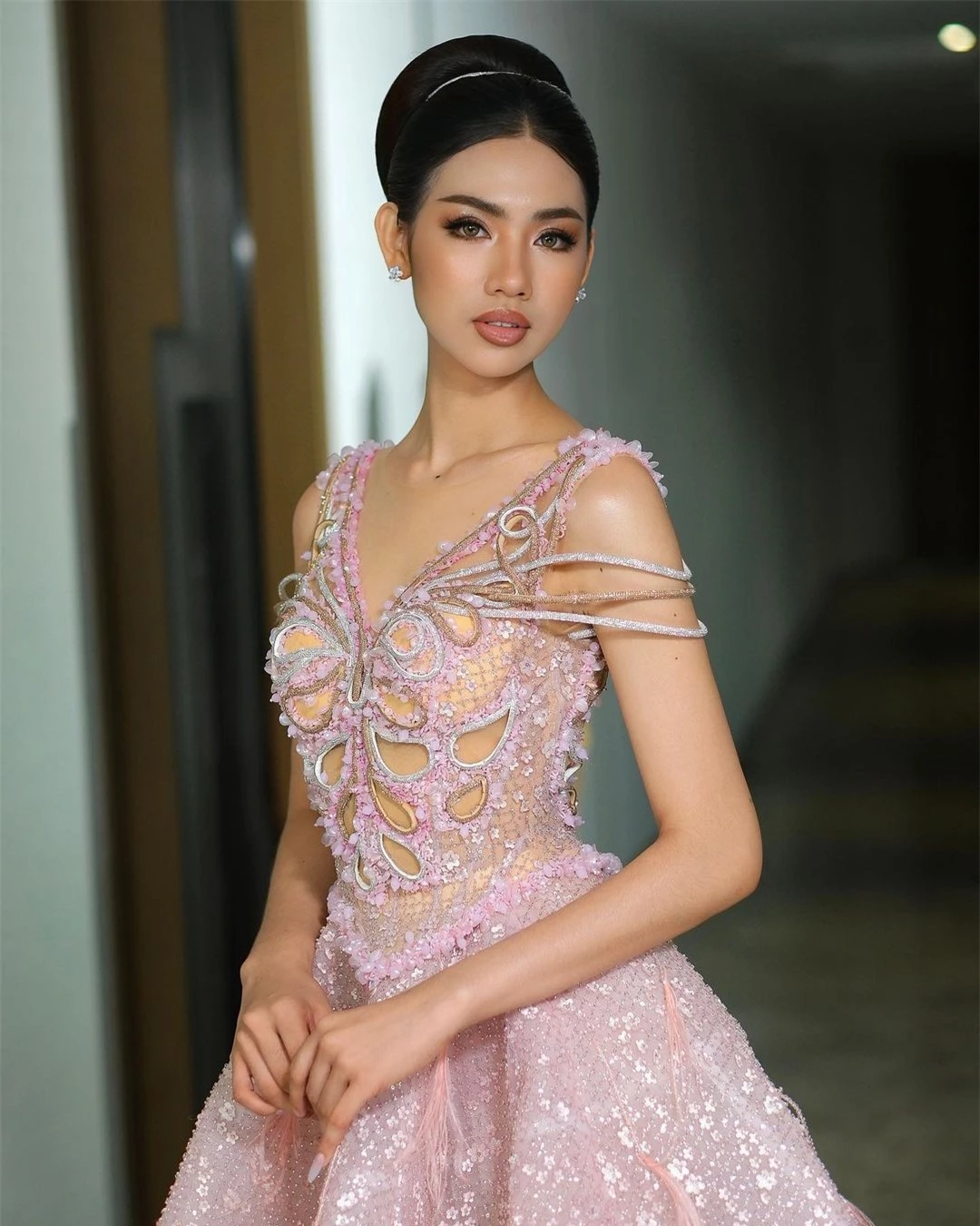 Tân Hoa hậu Hoàn vũ Campuchia được khen ngợi ảnh 13