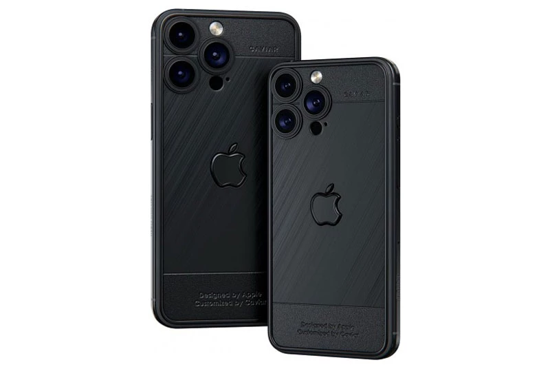 Custom iPhone 15 Pro/Max Titan Black.