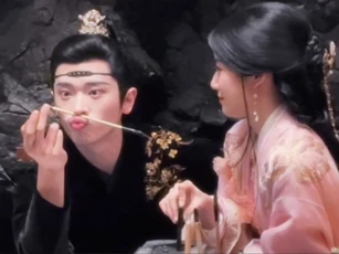 Mỹ nam ngầu nhất "Vân chi vũ" lại có hành động “trẻ trâu” khiến “vợ yêu” cạn lời