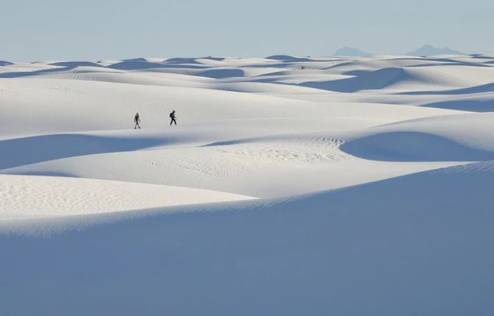 Vẻ đẹp độc đáo của vùng sa mạc trắng như tuyết