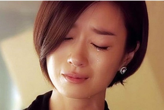 Bỏ chồng vì thu nhập thấp hơn vợ, 3 tháng sau tôi hối hận nhưng đã muộn rồi