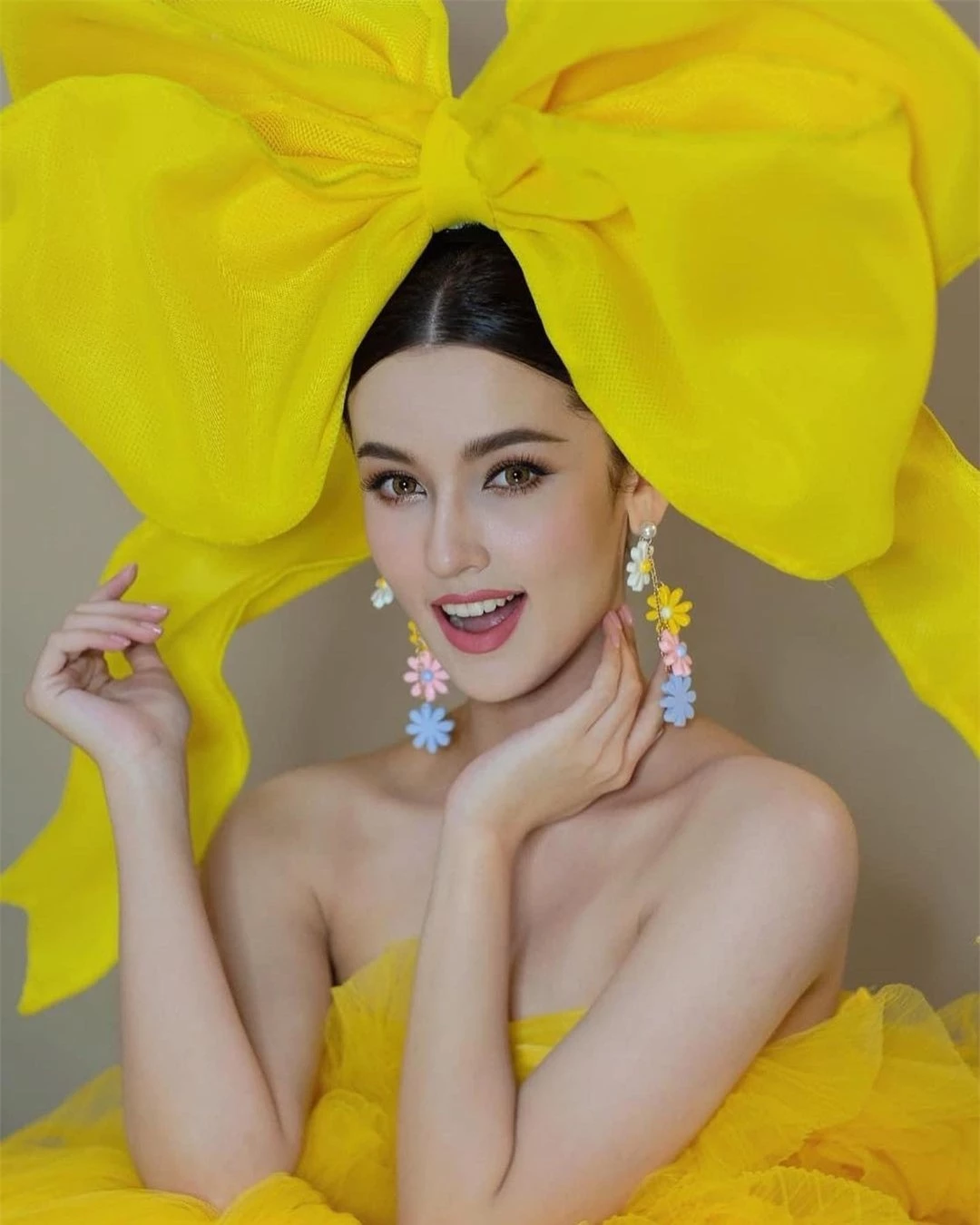 Người đẹp lai 3 dòng máu được bổ nhiệm sang Việt Nam thi hoa hậu ảnh 18