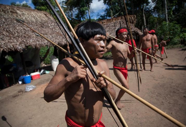 Khám phá bộ tộc lấy tro cốt của ngời chết làm gia vị nấu ăn ở Amazon