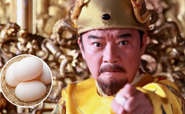 Chu Nguyên Chương hỏi một quả trứng vịt giá bao nhiêu, cận thần trả lời 4 chữ, hoàng đế lập tức xử trảm, vì sao?