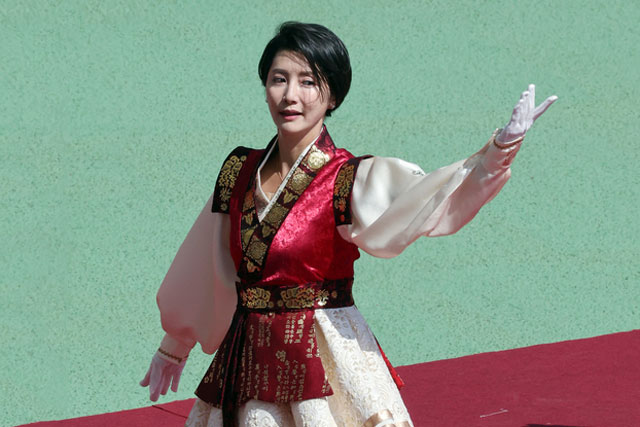 Hoa hậu tai tiếng nhất xứ Hàn lần đầu xuất hiện công khai sau 11 năm ở ẩn