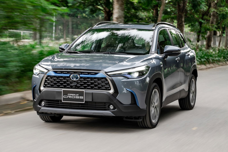 Loạt xe hấp dẫn trong tầm giá 850 triệu đồng tại Việt Nam, so kè Toyota Yaris Cross Hybrid 2023 