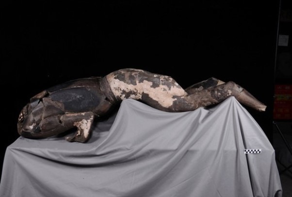 Bí ẩn dấu vân tay tồn tại 2000 năm trong lăng mộ Tần Thủy Hoàng, giật mình bức tượng có tư thế kỳ lạ