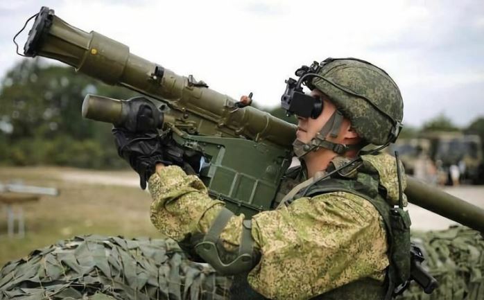 Hệ thống tên lửa phòng không vác vai di động Piorun của Ba Lan