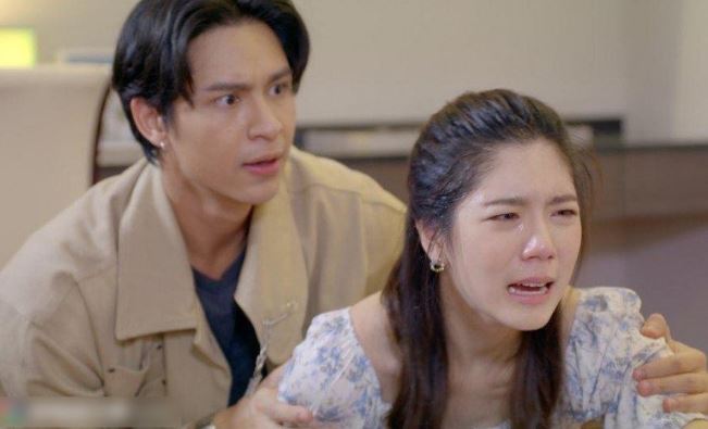 Đêm nào vợ cũng ôm chiếc áo sơ sinh ngồi ngơ ngẩn, tôi thắt lòng nhận ra sai lầm của mình