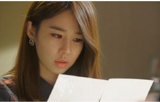 Ly hôn 5 ngày bỗng nhận được món quà từ người lạ, biết người gửi tôi đau đớn bật khóc