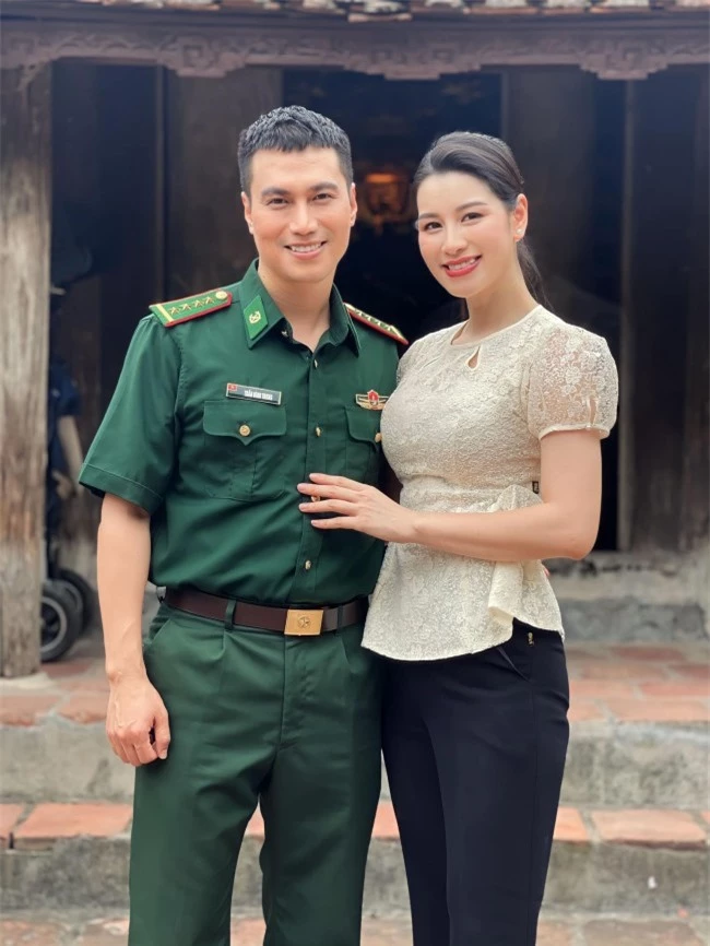 Gái Tuyên Quang &#34;cắm sừng&#34; Việt Anh trên sóng VTV: U40 vẫn đẹp trong veo, hôn nhân cực kỳ kín tiếng - 3