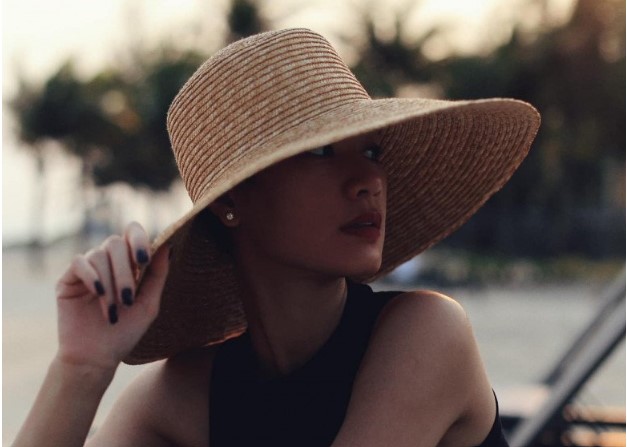 Showbiz Việt có "nữ thần yoga", đẻ hai lứa mà nhan sắc vẫn đẹp mòn con mắt