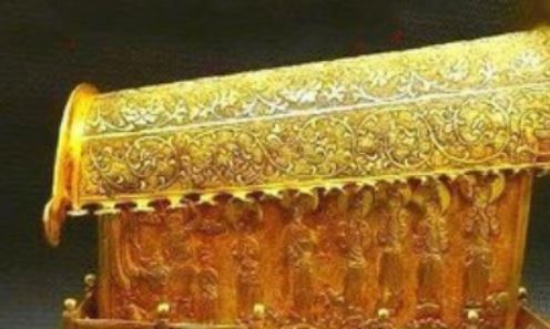 Tự hào mang "hộp vàng" đi thẩm định, chuyên gia phán một câu khiến cụ ông rùng mình: "Vứt ngay nếu không muốn rước họa!"