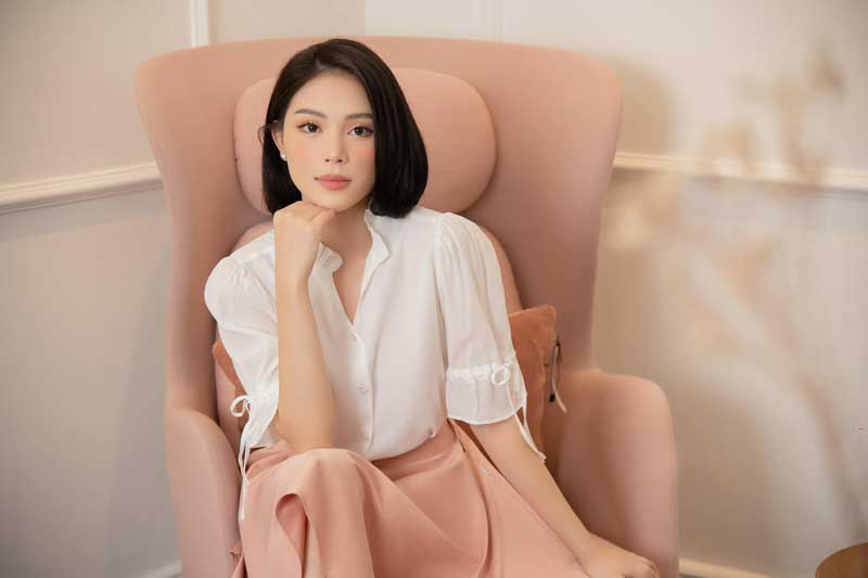 Ngắm nét đẹp kiêu sa của em dâu Tăng Thanh Hà