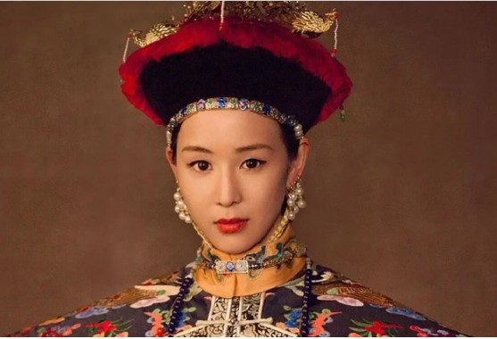 Danh tính phi tần 70 tuổi vẫn được Càn Long lật thẻ bài, khiến mỹ nhân hậu cung vừa ghen vừa nể
