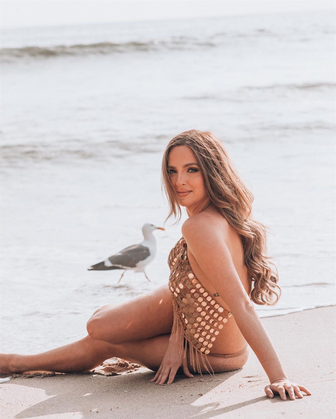 Chân dung người đẹp song tính sang Việt Nam thi Hoa hậu Hòa bình ảnh 9