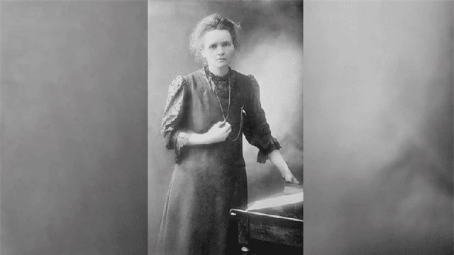 Vì sao nữ bác học Marie Curie được chôn cất trong quan tài lót chì dày 2,5 mm? - Ảnh 1.