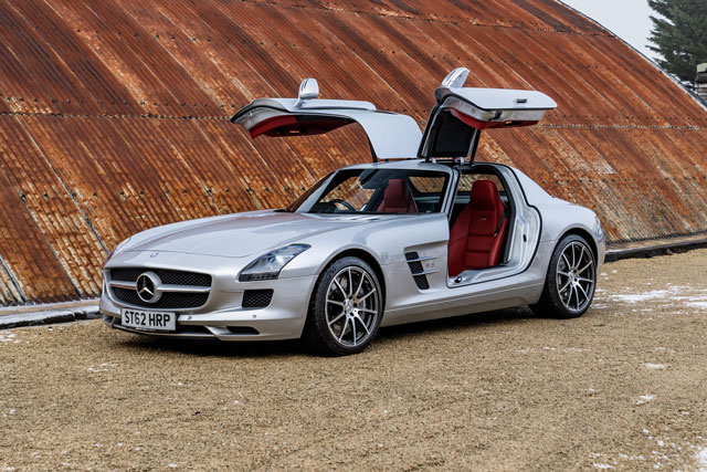 Điểm danh 14 mẫu xe có cửa cánh chim tốt nhất trong lịch sử