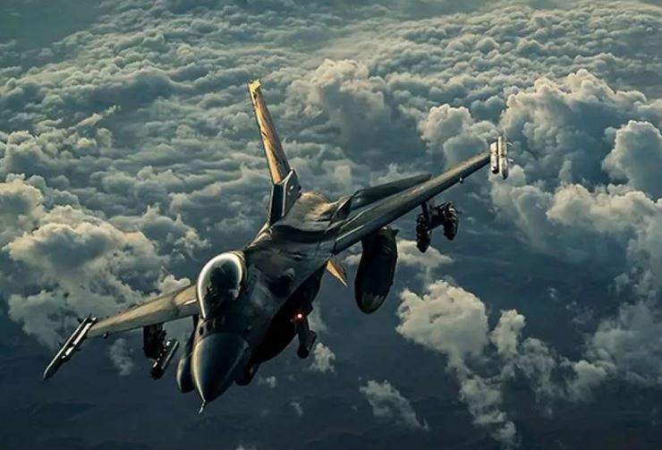 Quân sự thế giới hôm nay (24/9): Anh sắm pháo phản lực phóng loạt M270A2, phi công Ukraine bắt đầu huấn luyện với F-16