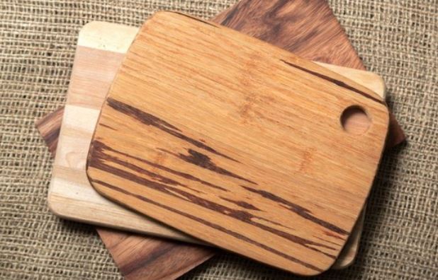 4 đồ dùng được coi là “ổ vi khuẩn” cần thay mới thường xuyên, có thứ bẩn gấp 17.000 lần so với bồn cầu