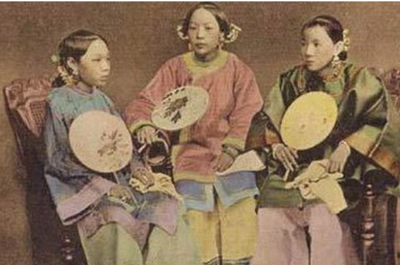 Phi tần nhà Thanh và cuộc sống ảo vọng xa hoa