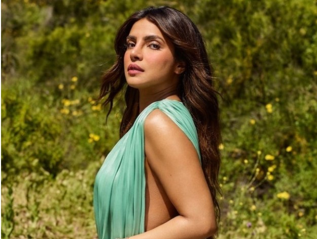 Mỹ nhân bị ép 'hở' lên phim: Một hoa hậu bỏ tiền đền hợp đồng, "mẹ rồng" mắng thẳng mặt đạo diễn