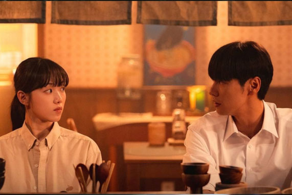 Mỹ nam Hàn một năm qua đóng toàn vai "đỉnh" mà ít được nói tới