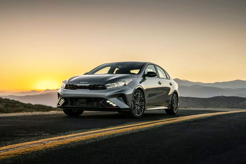 Kia K3 2024 ra mắt, giá gần 470 triệu đồng, cạnh tranh với Honda Civic