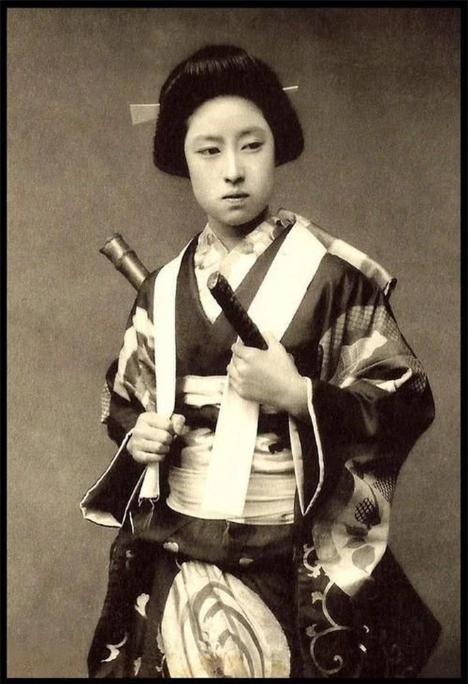 Loạt ảnh hiếm khoe trọn dung mạo cuốn hút lạ thường của các nữ samurai thời xưa - Ảnh 5.